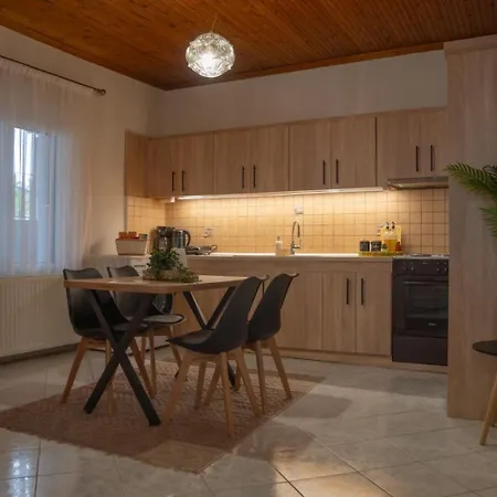 Spritos House Apartment Polikarpi
