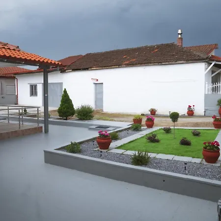 Apartment Spritos House Polikarpi